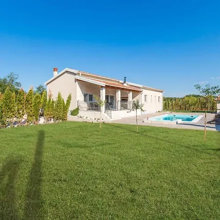 Villa Diana Pore Porec